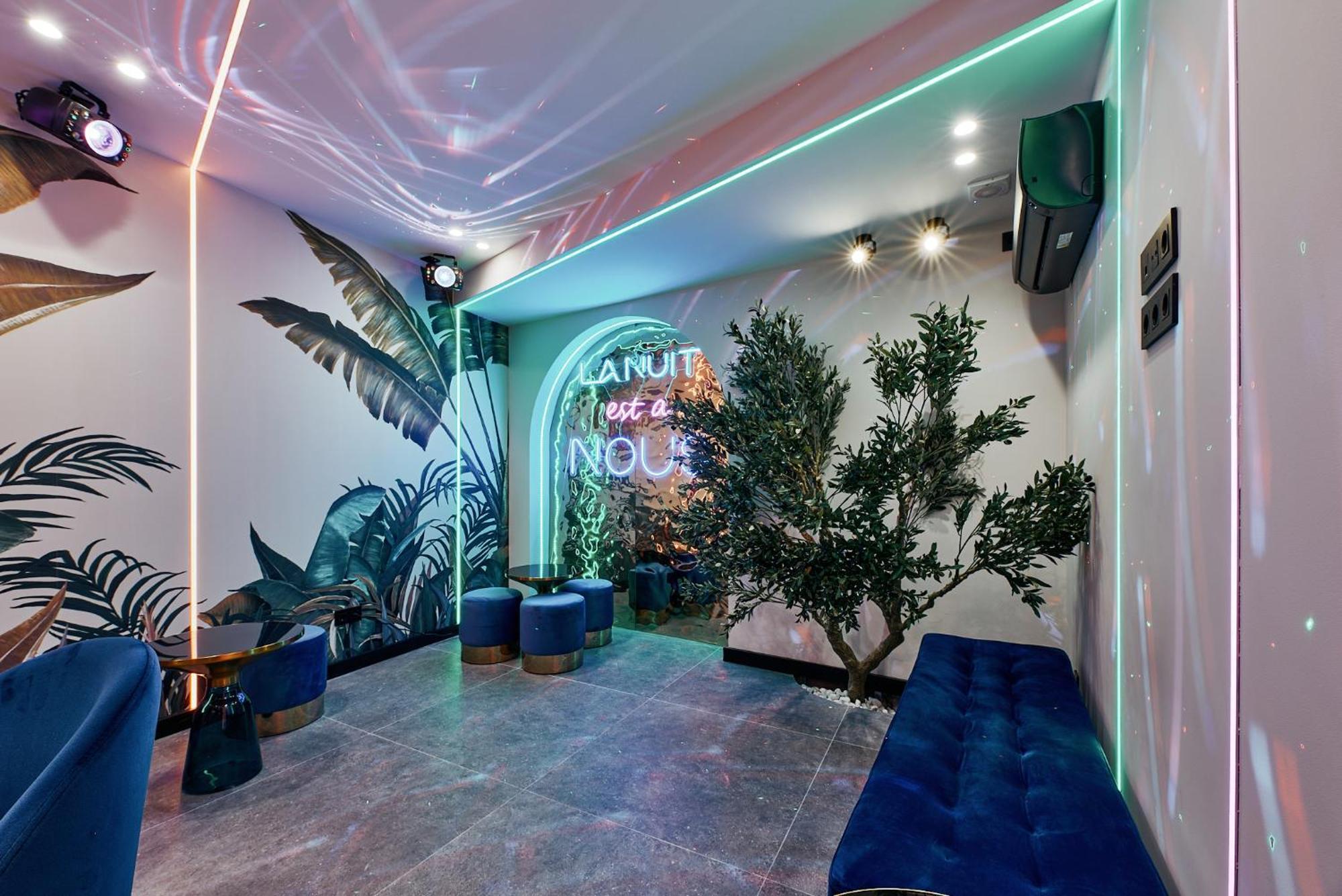Fuencarral Living 7br 7bh Сasa de vacaciones Madrid